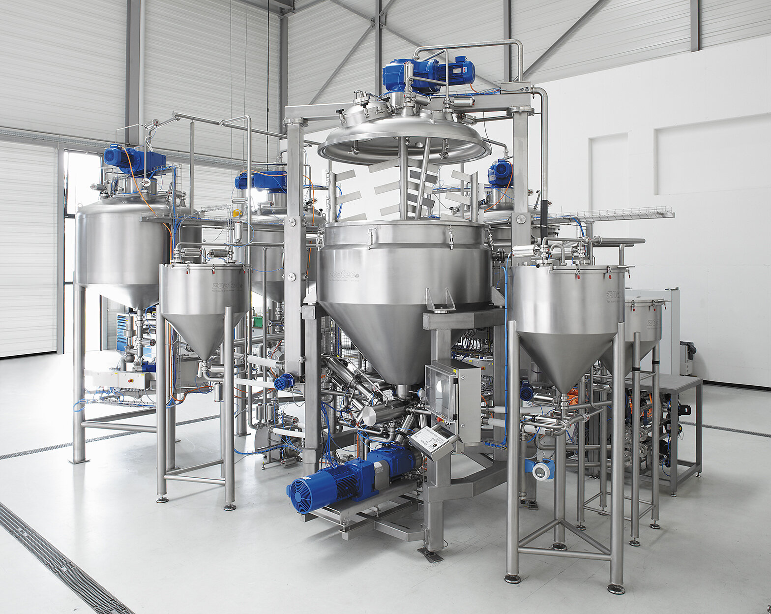 Liquid food processing equipment